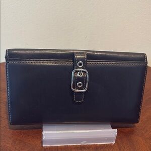Coach   Continental Vintage long wallet  leather Black buckle front & back openi